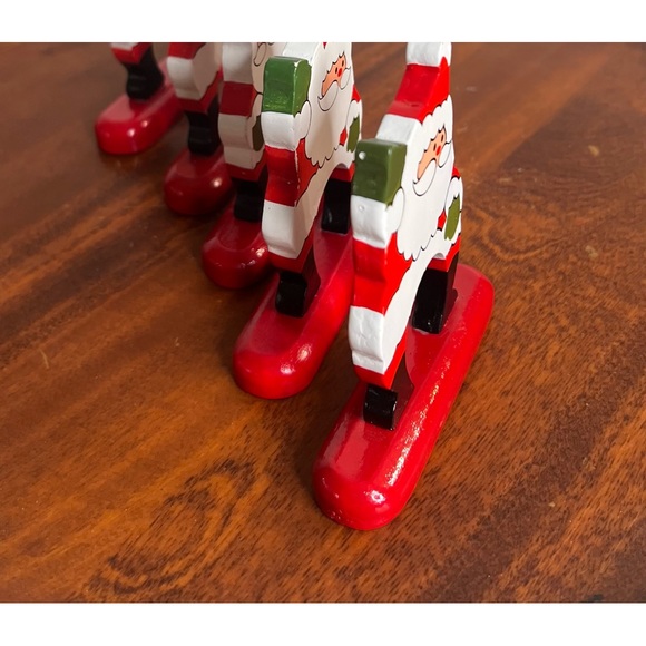 Santa Bamboo Napkin Rings - Picture 4 of 4